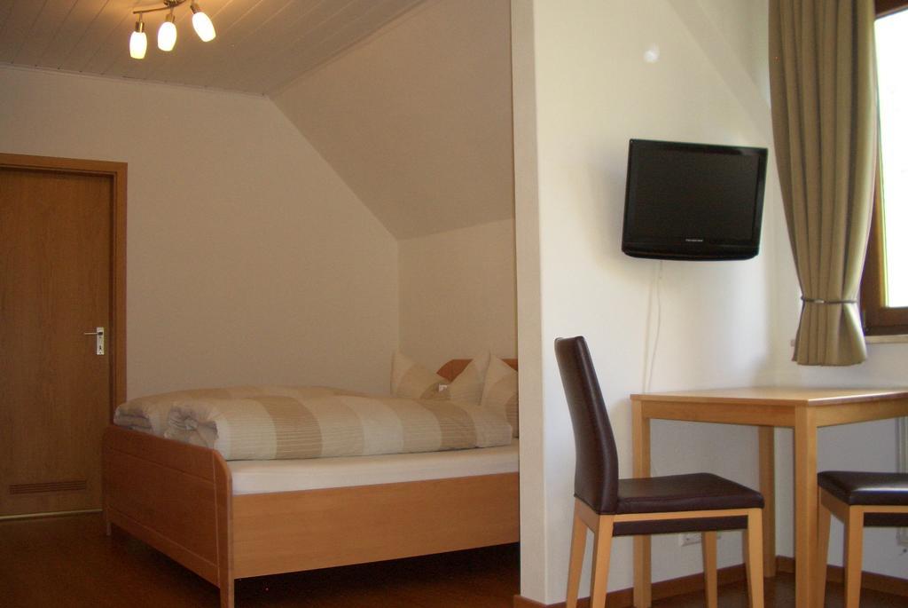 Gaestehaus Weberskirch 에른스트 객실 사진